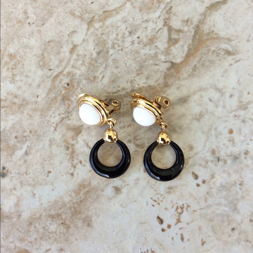 VTG 1980's Monet Black & White Clip-Ons
